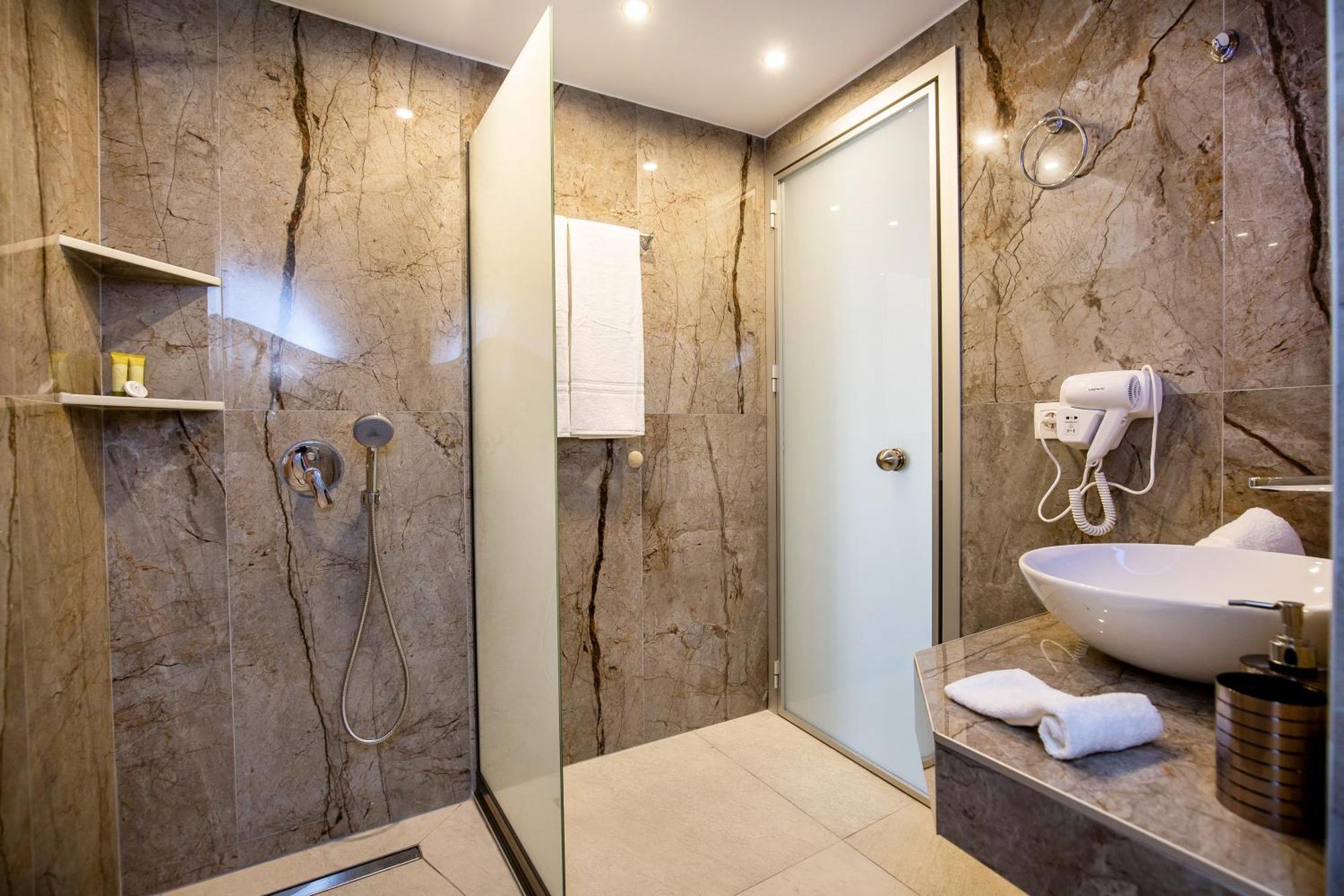 Vlashi Apartments Лименария Экстерьер фото
