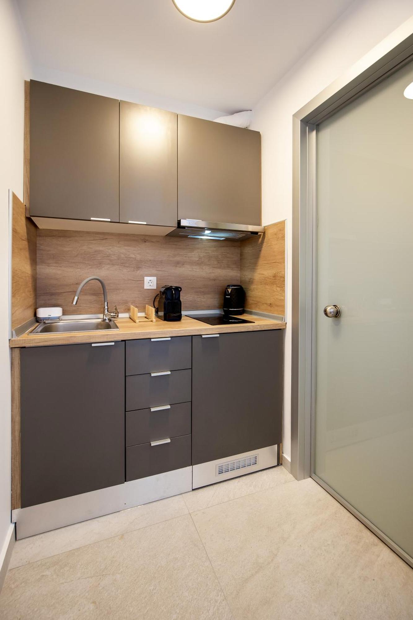 Vlashi Apartments Лименария Экстерьер фото