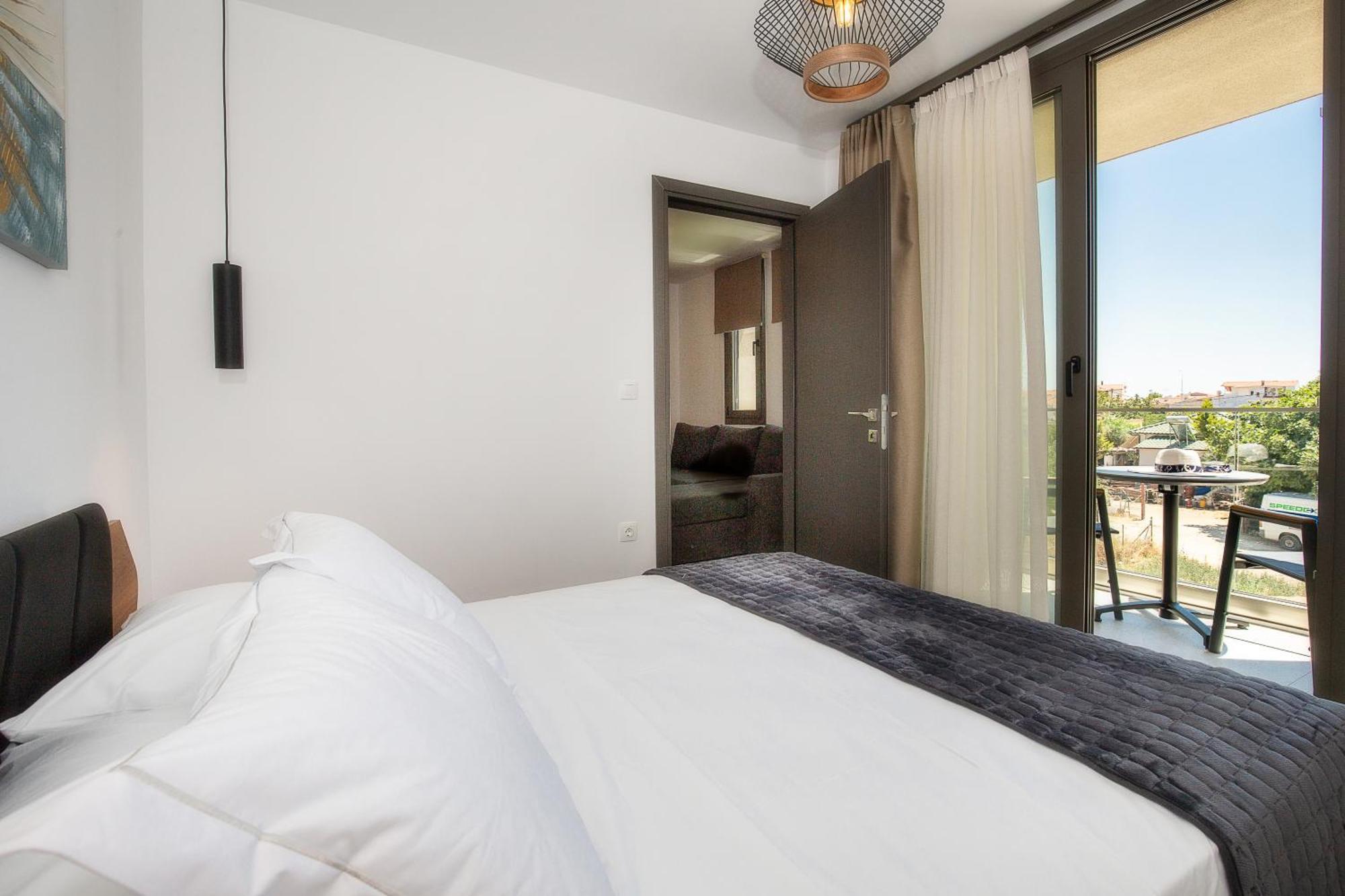 Vlashi Apartments Лименария Экстерьер фото